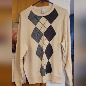 Geoffrey Beene Beige Sweater with Black and Gray Argyle
